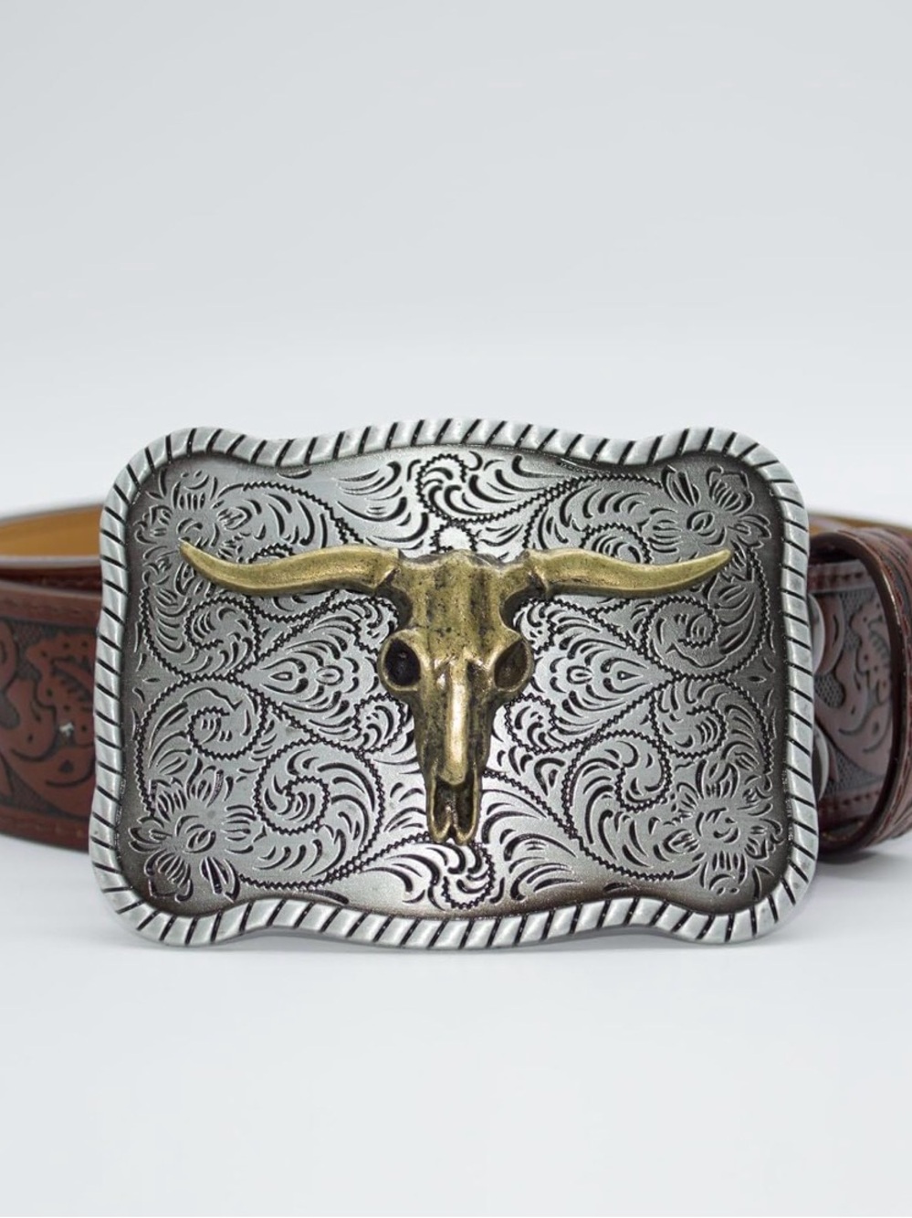 Western Longhorn Buckle Belt in Silver and Gold